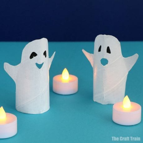 Fantasmas con rollos de papel