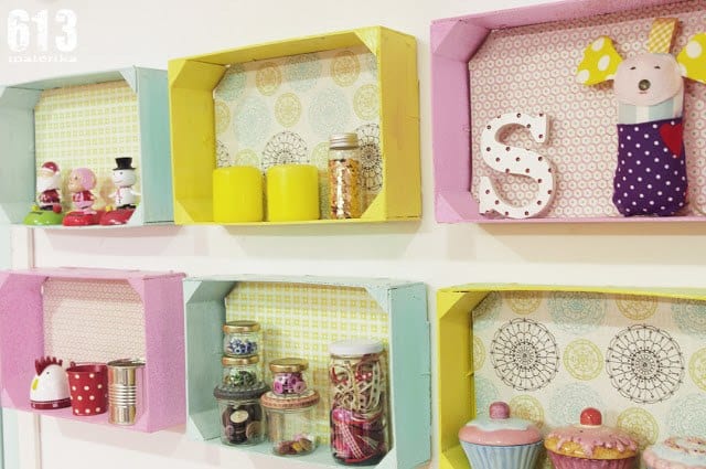 Idea original para decorar con cajas de frutas las habitaciones de los niños