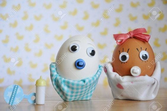 Cómo decorar un bebé huevo